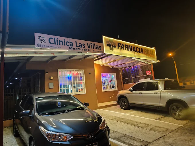 Clínica Las Villas, Villas de Arraiján, al lado de Farmacia Real
